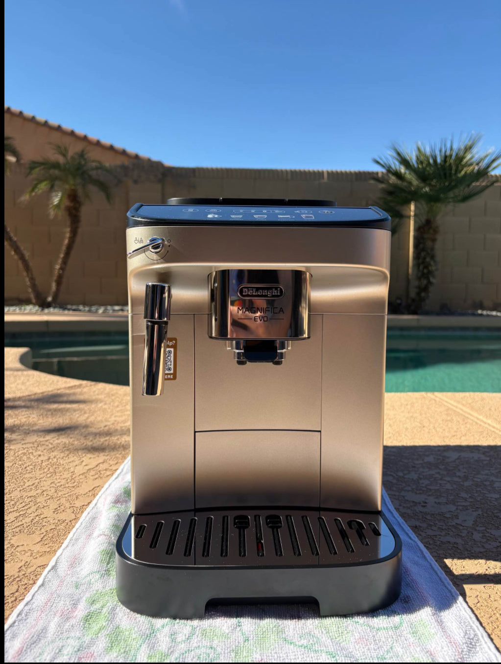 De'Longhi Magnifica Evo Automatic Coffee Espresso Machine w/ Frother Like New