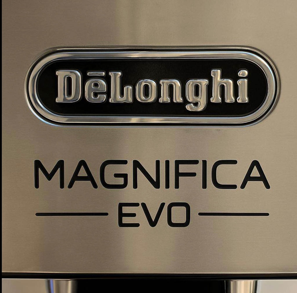 De'Longhi Magnifica Evo Automatic Coffee Espresso Machine w/ Frother Like New