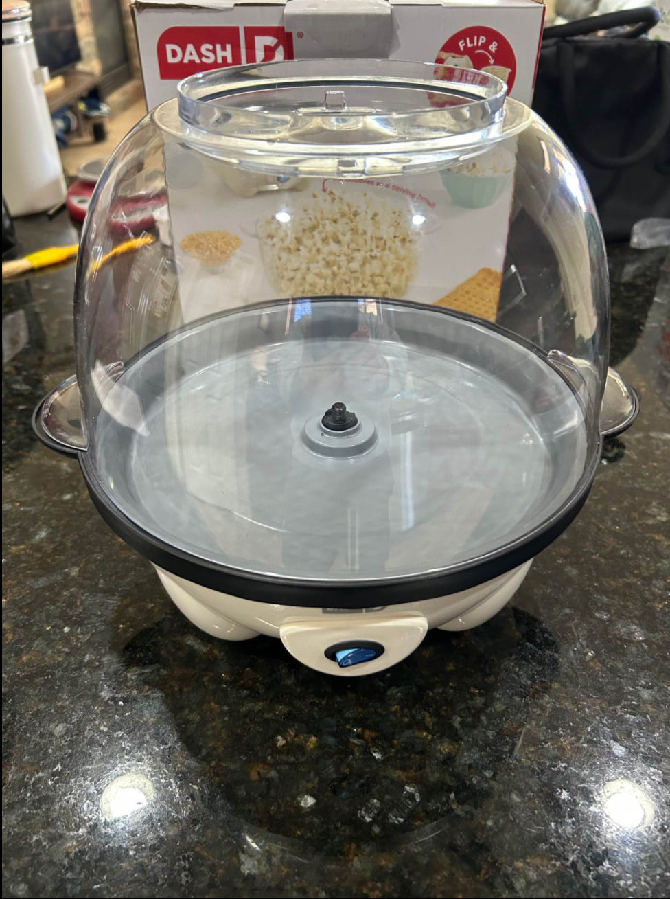 Dash SmartStore Stirring Popcorn Maker 5 QT Like New